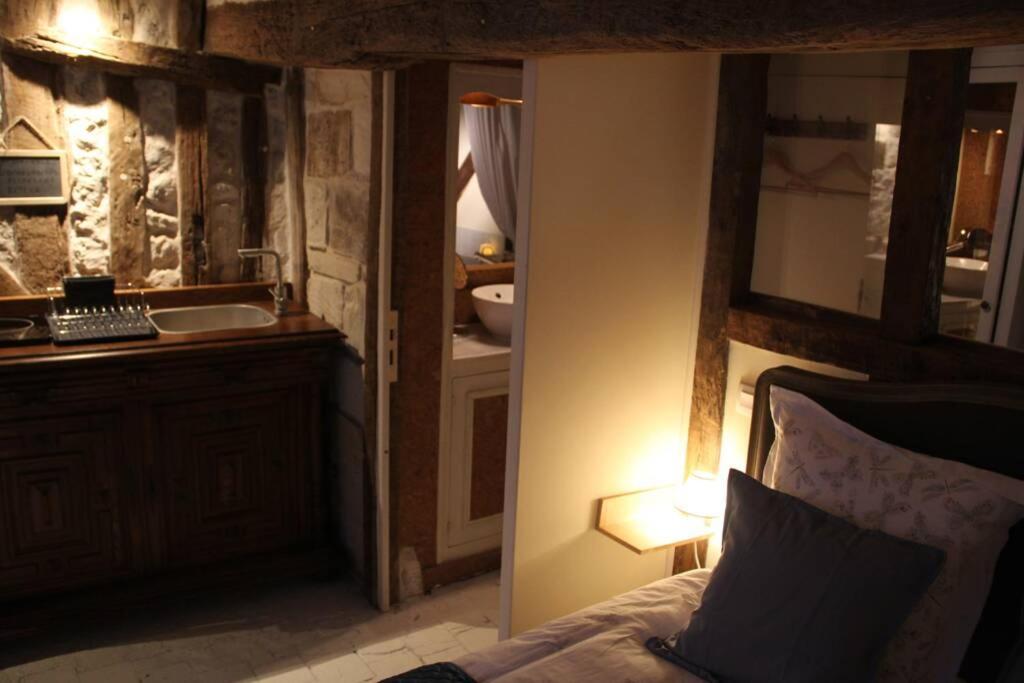 Cosy Studio Place Sainte Catherine Онфлёр Экстерьер фото